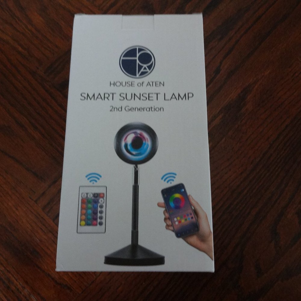 Sunset Lamp Controlled by Remote and Smart App 16 Colors - 360 Degree Rotation